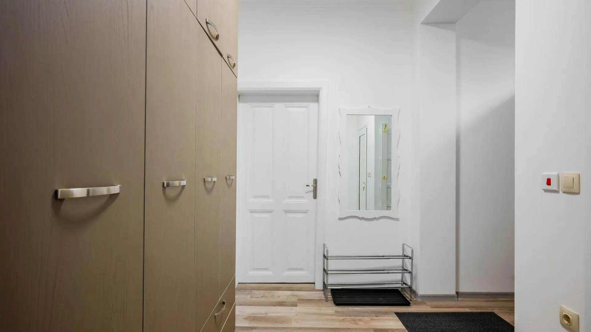 Central 1Bd Next To Womens Market And Sofia'S Gems By Flat Mаnаger Apartment